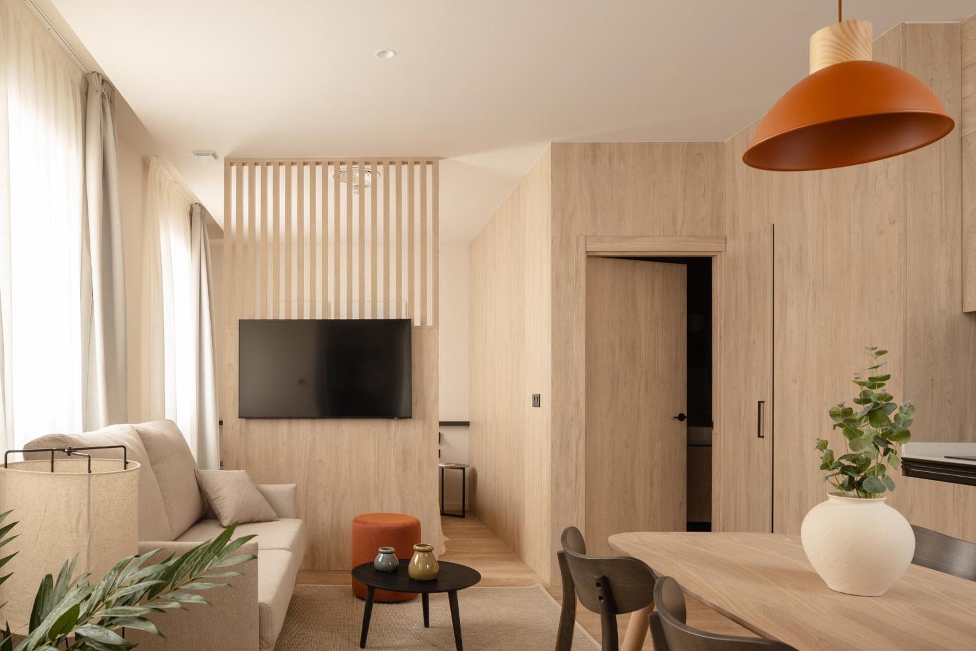 Libere Bilbao Ledesma Apartment Bagian luar foto