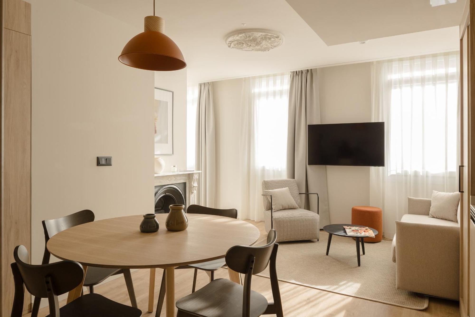 Libere Bilbao Ledesma Apartment Bagian luar foto