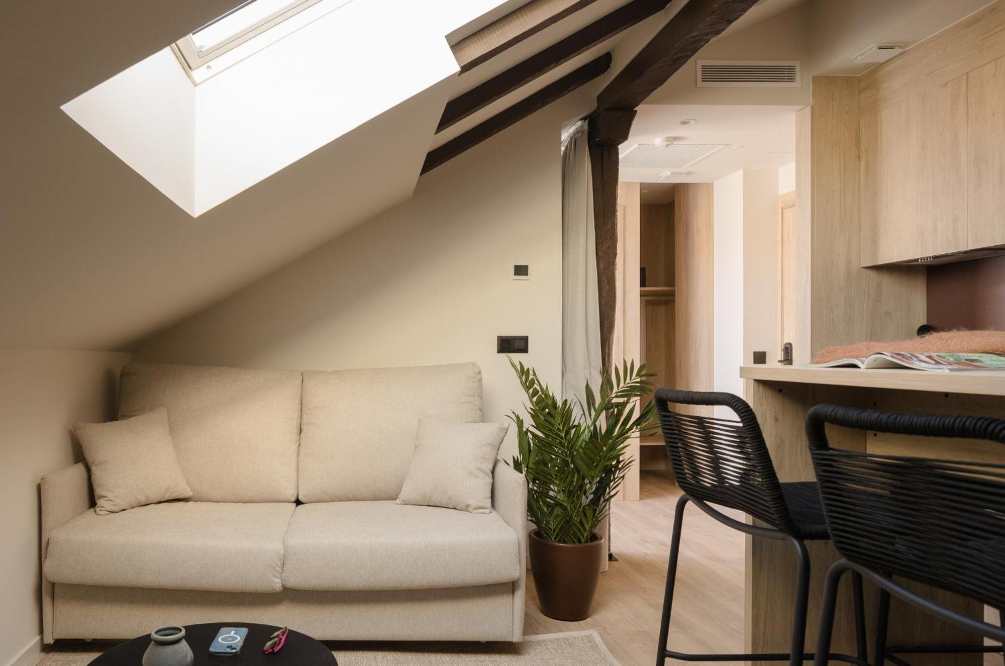 Libere Bilbao Ledesma Apartment Bagian luar foto