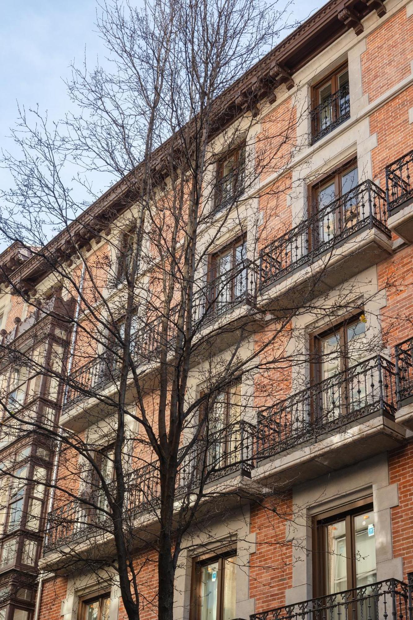 Libere Bilbao Ledesma Apartment Bagian luar foto